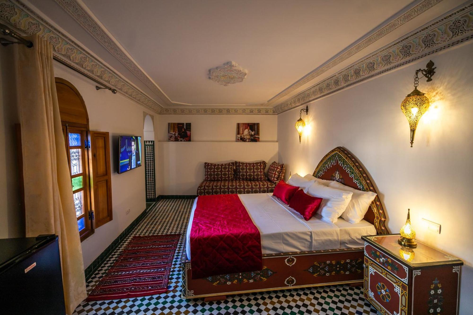 Riad Jamal เฟส ภายนอก รูปภาพ