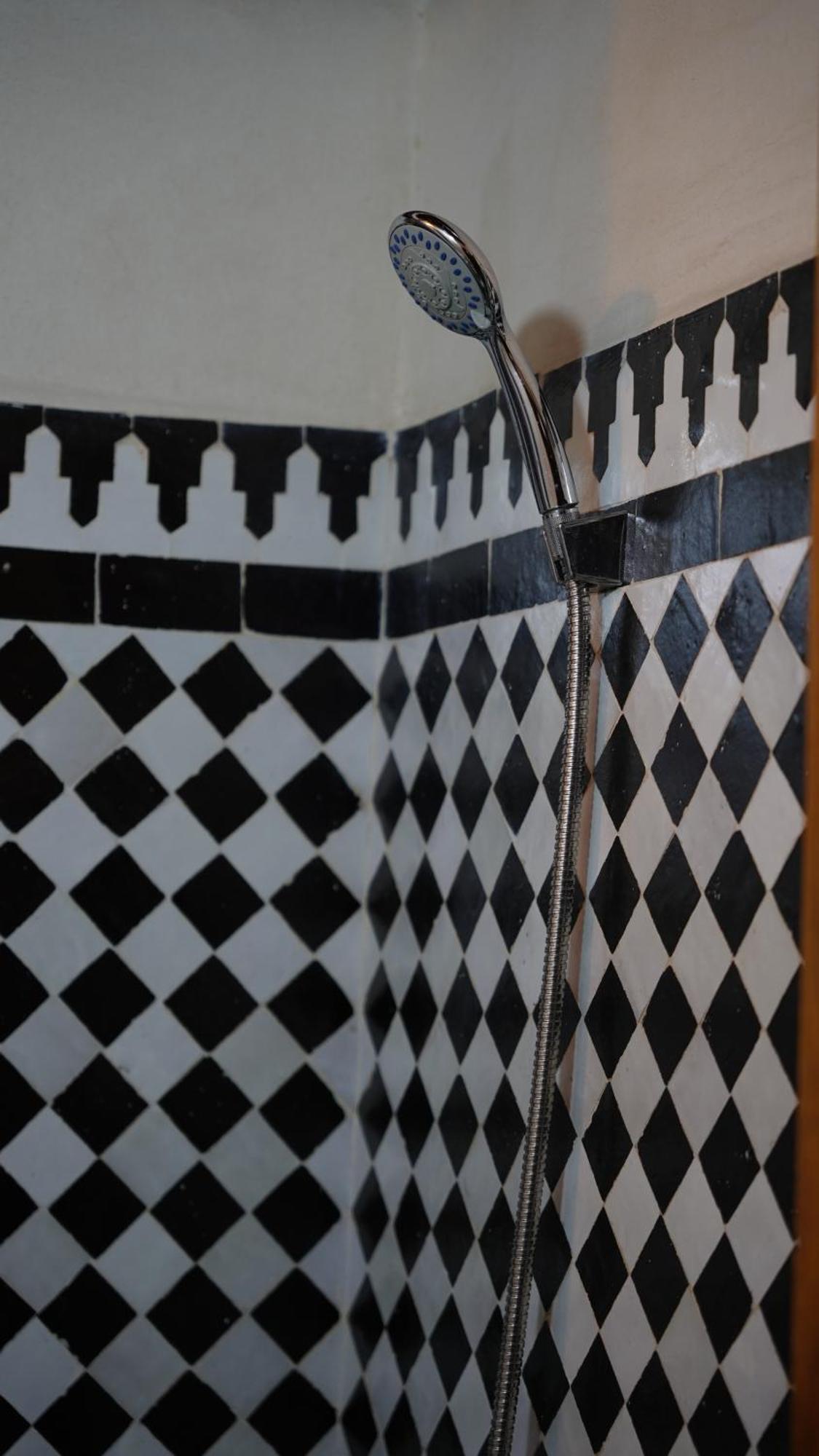 Riad Jamal เฟส ภายนอก รูปภาพ